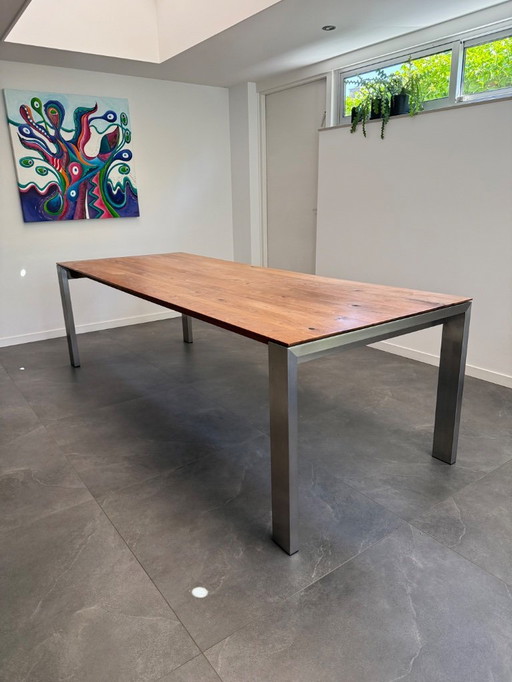 Table de salle à manger élégante en bois 260 cm
