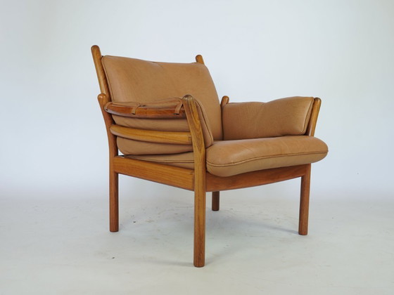 Image 1 of Illum Wikkelsoe teakhouten lounge stoel en kruk vintage design jaren 60