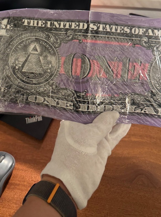 Image 1 of Karl Lagasse – One DOLLAR PURPLE STRIPE (33 exemplaires dans le monde) – Signé + Certificat d'authenticité