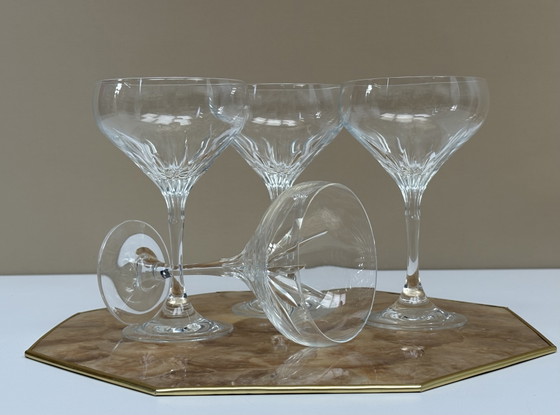 Image 1 of 4 coupes à champagne vintage / verres à cocktail en cristal à motif étoile