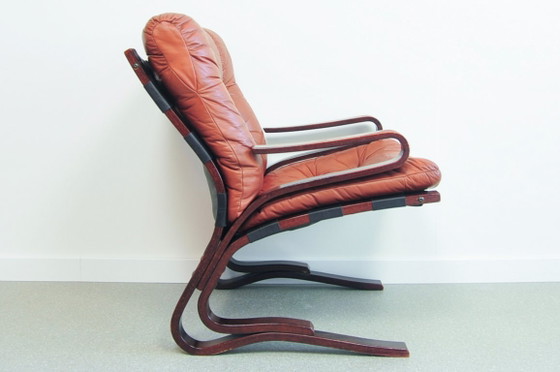 Poltrona Marrone Kengu Else & Nordahl Solheim – Rybo Rykken, Poltrone, Leather (photo 3 of 5)