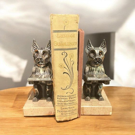 Pair of Art Deco Silver-Pewter Bookends - Reading Scotch Terriers on Marble Bases, Compact Size. (photo 6 of 9)