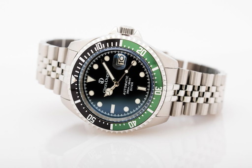 Giren Dupre Diver 44mm Automatic Steel Dive Watch