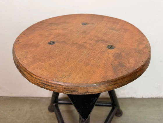 Image 1 of Sgabello girevole industriale nero da officina, anni '60