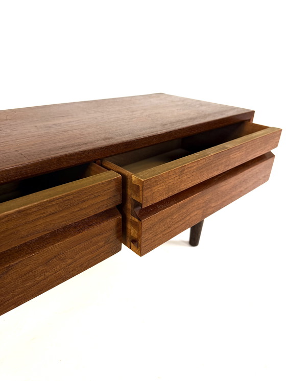 Image 1 of Vintage Deens teakhouten lowboard ‘60