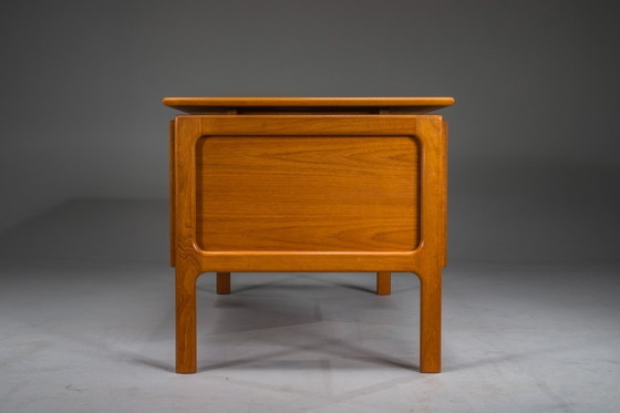 Image 1 of  Deens bureau van Arne Vodder voor GV Møbler, jaren 60