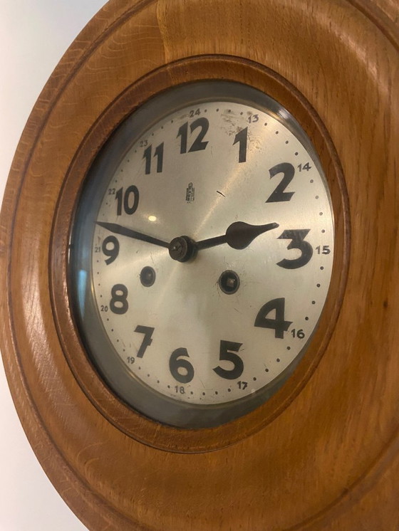 Image 1 of Horloge murale à pendule allemande vintage – mouvement mécanique, milieu du XXe siècle