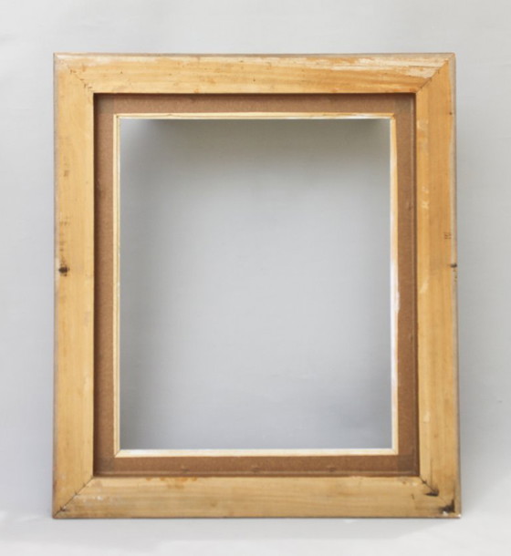 Image 1 of Gerestaureerde antieke houten lijst. Vintage houten lijst voor een schilderij, spiegel, foto, enz. Lijst met ornamenten.