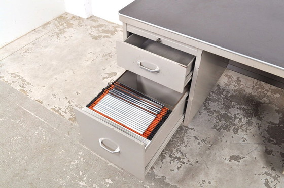 Image 1 of Scrivania vintage in acciaio Ahrend