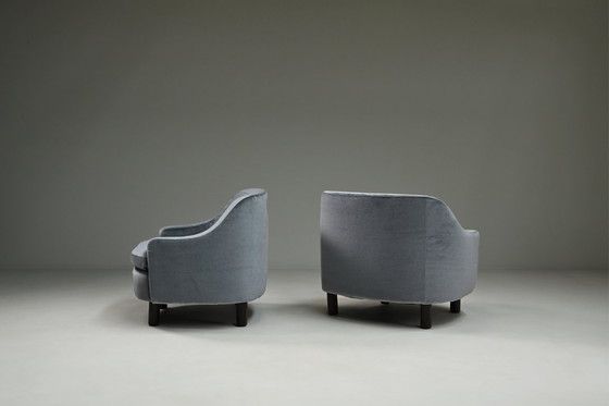 Image 1 of Set van 2 ijsblauwe mohair loungestoelen, jaren 50, Italië.