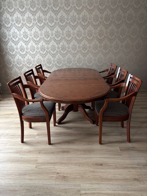 Bannink oak dining room table with 6 chairs - Extendable and stylishly flexible