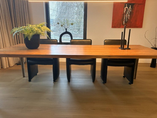 Dining table Bert Plantagie