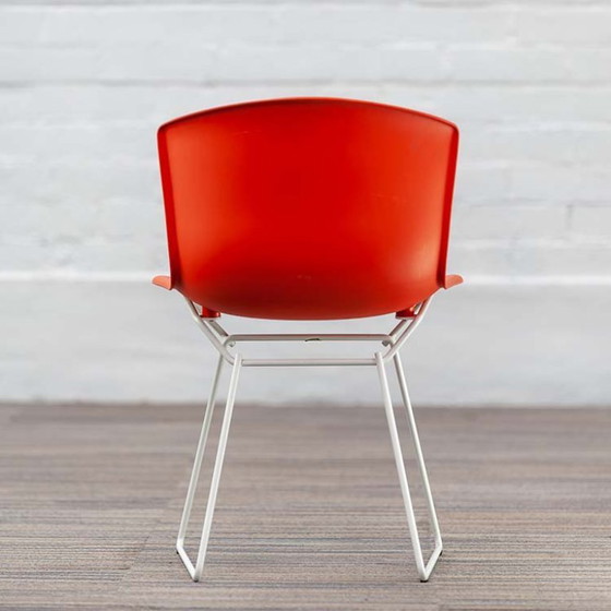 Image 1 of Knoll Plastic Side Chair Ontvangststoel