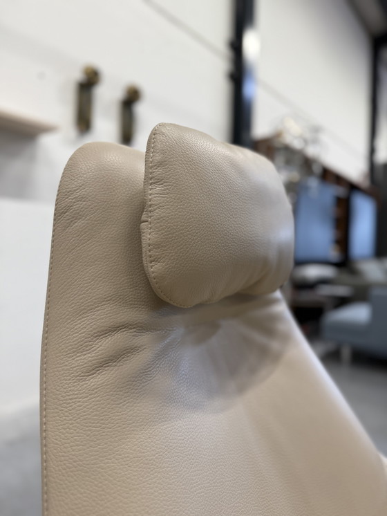 Image 1 of Pode Spot Two Drehsessel Senso Leder Blossom