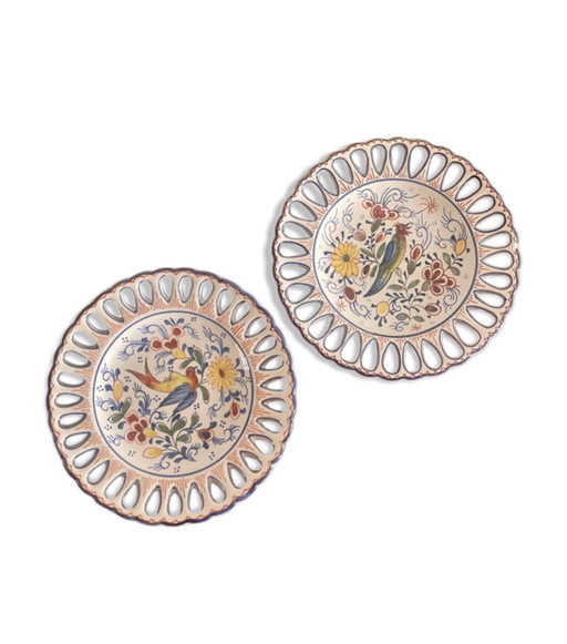 Par de platos de loza de Rouen