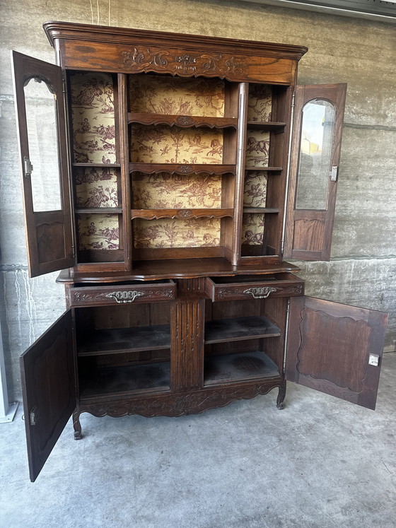 Image 1 of Tweedelig, gebeeldhouwd eikenhouten buffet/dressoir - Lodewijk XV-stijl, 19e eeuw