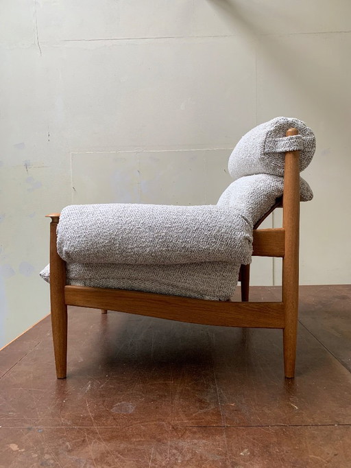 Fluffy & Functional - Original Eric Merthen armchair in white blended bouclé