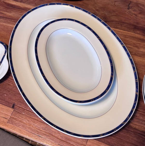 Image 1 of Service de table Guy Degrenne. 117 pièces, complet. Porcelaine de Limoges. Neuf.