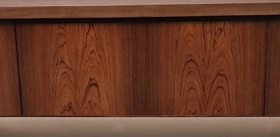 Image 1 of Credenza bassa di metà secolo