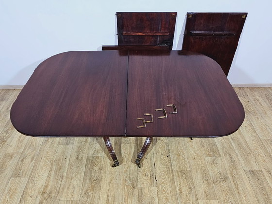 Image 1 of Elegant Georgian Dining Table, 2nd half of the 19th Century - Classic/Walnut