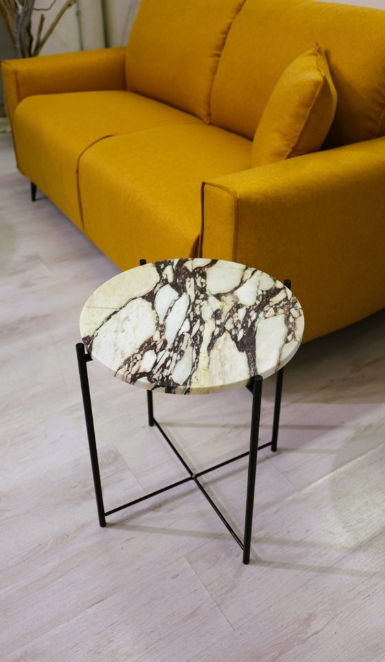 Image 1 of Coffee table with an exclusive Calacatta Viola marble top