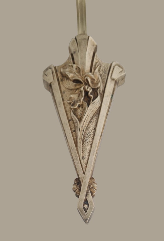 Image 1 of Jugendstil-Wandleuchte aus vergoldeter Bronze – Tulpenförmiger Schirm aus mattiertem Glas – Um 1900