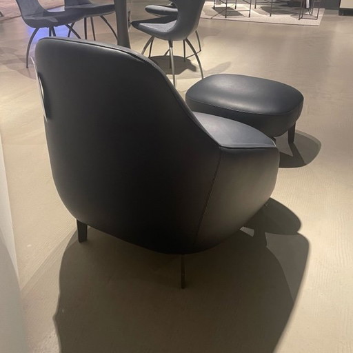 Poltrona Leolux Jill con pouf