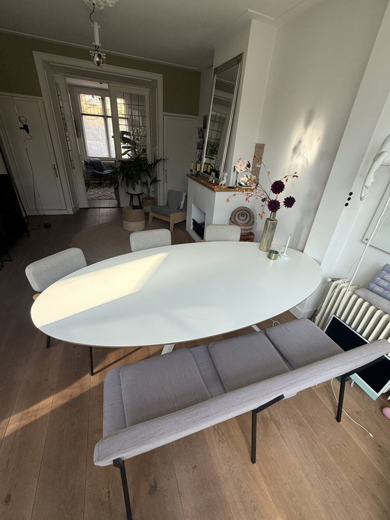 Image 1 of Ovale eettafel model de Zwaan van Seuren ( nieuw blad) 