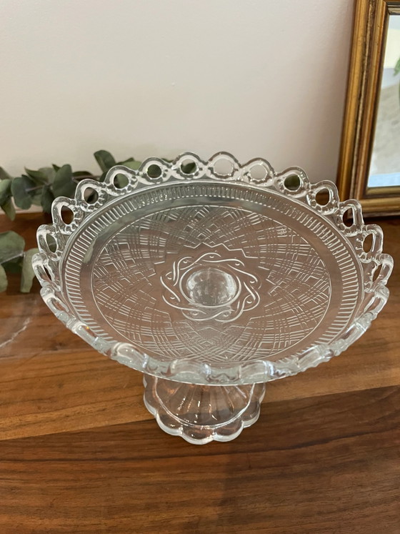 Schale aus geformtem Glas auf Fuß – Schalen (photo 4 of 4)