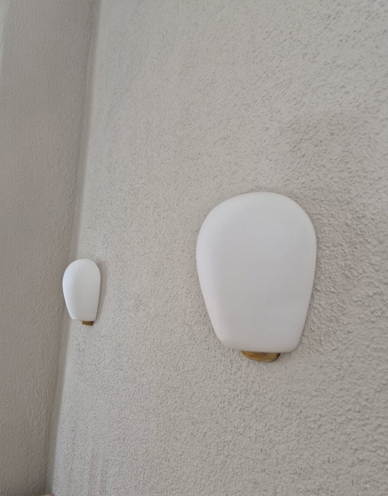 Image 1 of Elegant Peill & Putzler Wall Lamp by Wilhelm Wagenfeld, 1960s, Opaline Glass & Brass – Warm Ambient Light