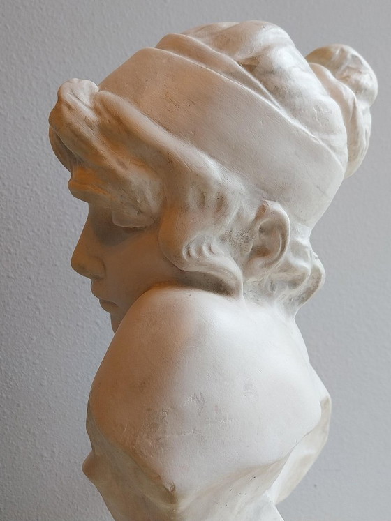 Buste classique en plâtre jeune femme, Sculptures, Autre, Blanc, Klassiek (photo 6 sur 8)