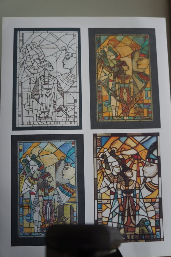 Image 1 of Vetro colorato in espositore appeso.