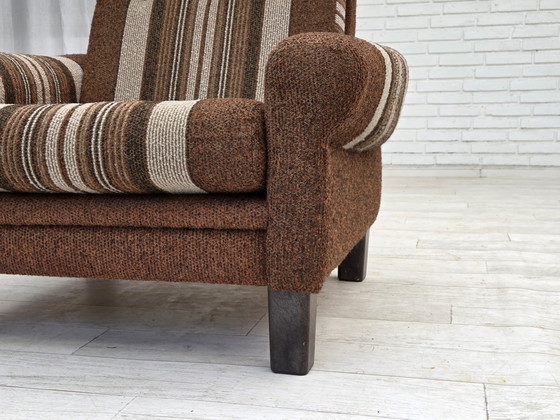 Image 1 of 1970, Deense clubfauteuil, originele wollen bekleding, zeer goede staat.