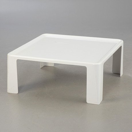 Image 1 of Tavolino Mario Bellini “Amanta” per C&B Italia (B&B Italia), anni '60 – Fibra di vetro bianca