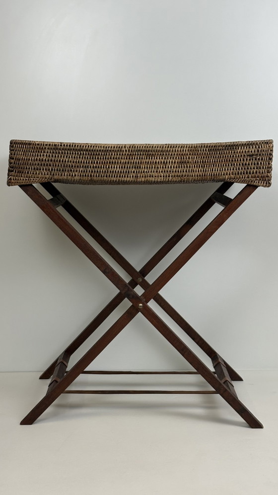 Image 1 of Plateau de service vintage en rotin / plateau de majordome pliant en bois