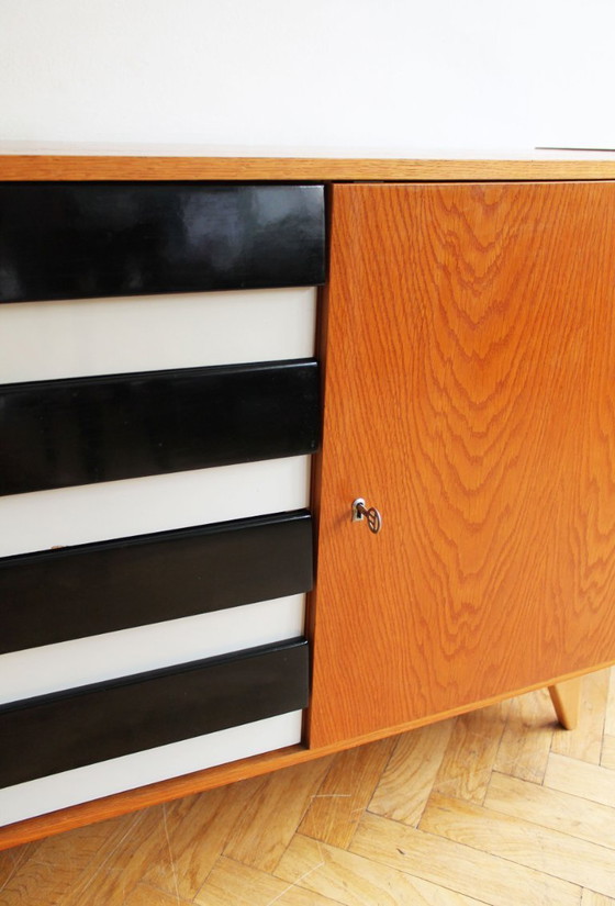 Image 1 of Origineel Tsjechisch dressoir uit de jaren 60 van Jiří Jiroutek