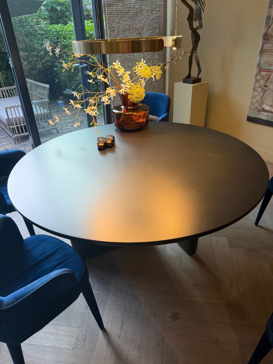 B&B Italia Tobi-Ishi Round Dining Table, color black, diameter 1.60m – Wood (photo 3 of 5)