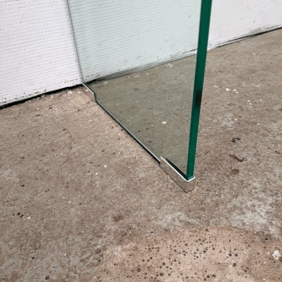 Image 1 of Tavolino laterale in vetro temperato - design moderno
