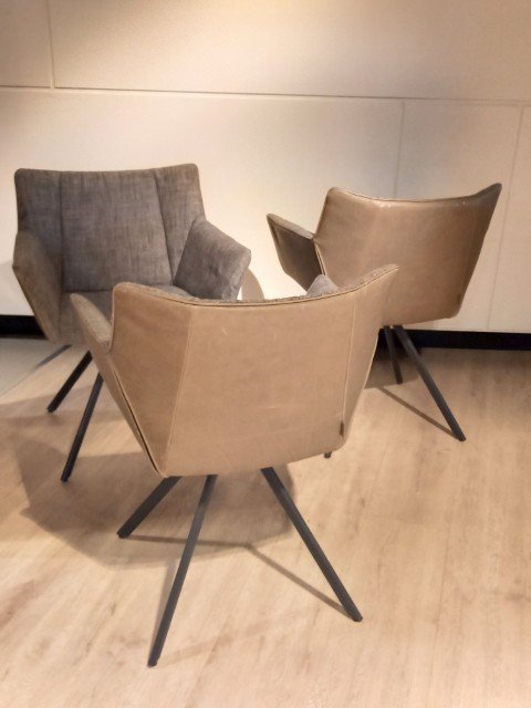 enset Gustav JR S/4 – Label, Eetkamerstoelen (photo 3 of 7)