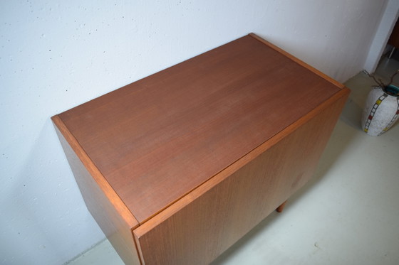 Image 1 of Meuble à disques vinyle vintage en teck des années 1960