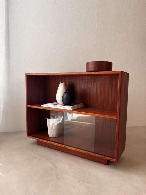 Image 1 of Vetrina in teak Dyrlund degli anni '60