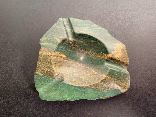 Cenicero de malaquita, estilo vintage de los años 70.