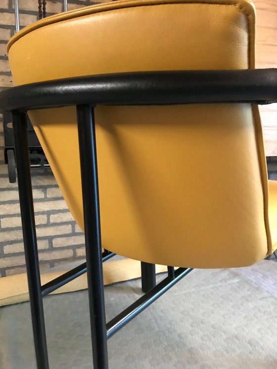 Image 1 of 4xLeolux stoelen (CACHUCHA), Wapity Leder. Ontwerper Hugo de Ruiter.