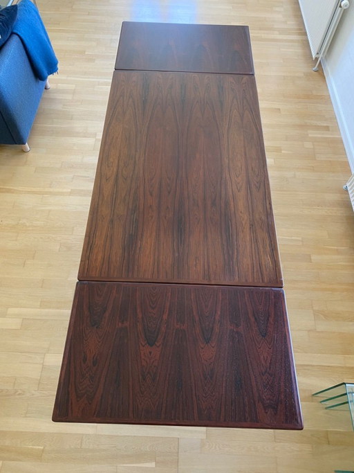 Rosewood dining table designed by Arne Vodder