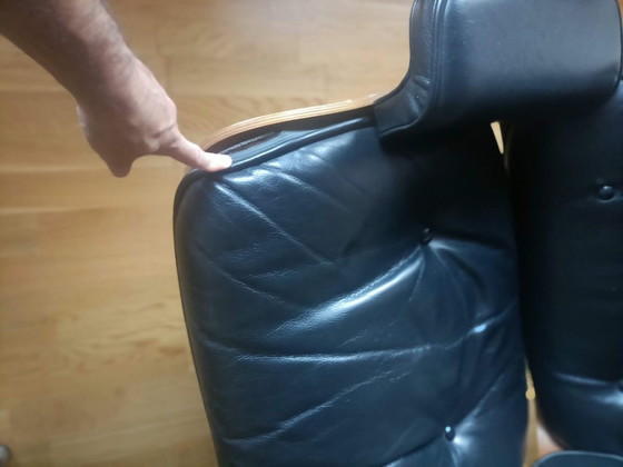 Fauteuil et ottoman Eames originaux par ICF De Padova (années 1970/80) – Herman Miller, Leather, Iron (photo 11 of 13)
