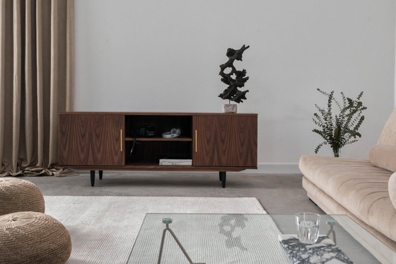 Image 1 of Sideboard aus Walnussholz für TV O-S15