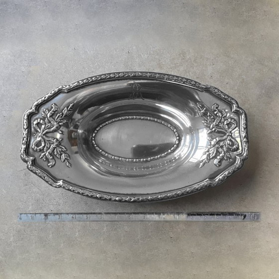 Image 1 of VASSOIO ANTICO IN ARGENTO MASSICCIO 916