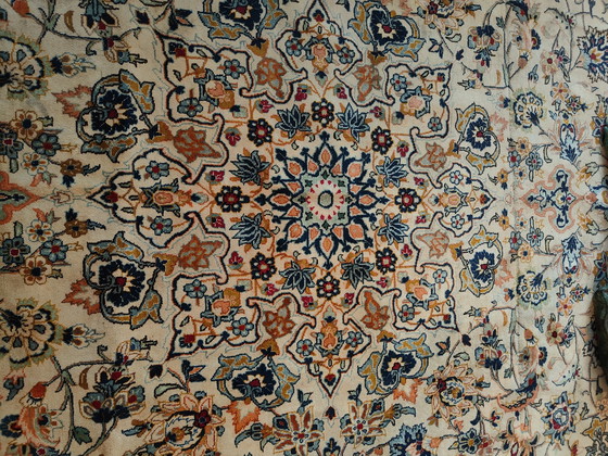 Image 1 of Beautiful extra large hand-knotted Persian carpet