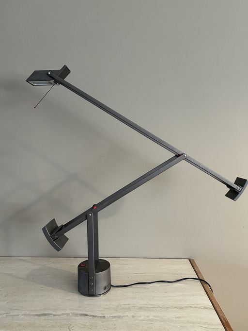 Lampe de table Artemide Tizio