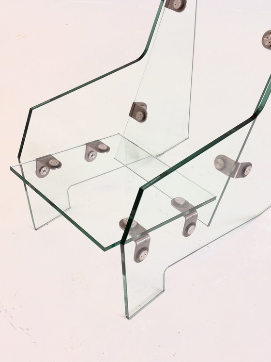 Image 1 of Silla de diseño poco común fabricada íntegramente en vidrio templado